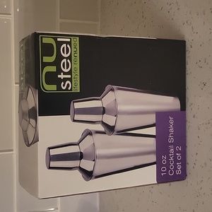 Set of 2, stainless steel cocktail shakers